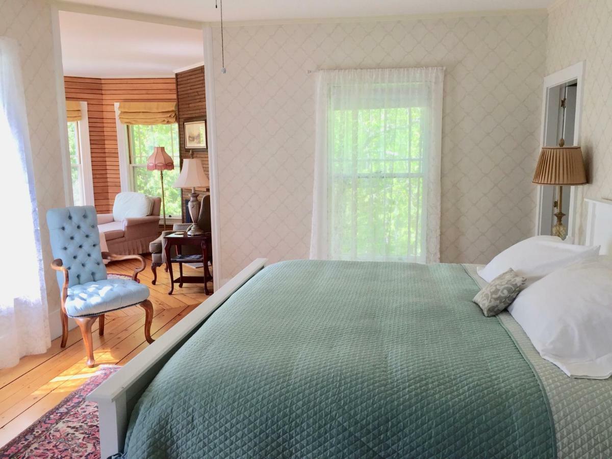 Bed and Breakfast Victorian By The Sea Линкольнвилл Экстерьер фото