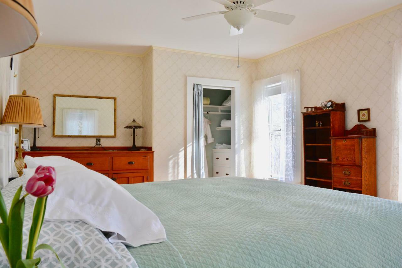 Bed and Breakfast Victorian By The Sea Линкольнвилл Экстерьер фото